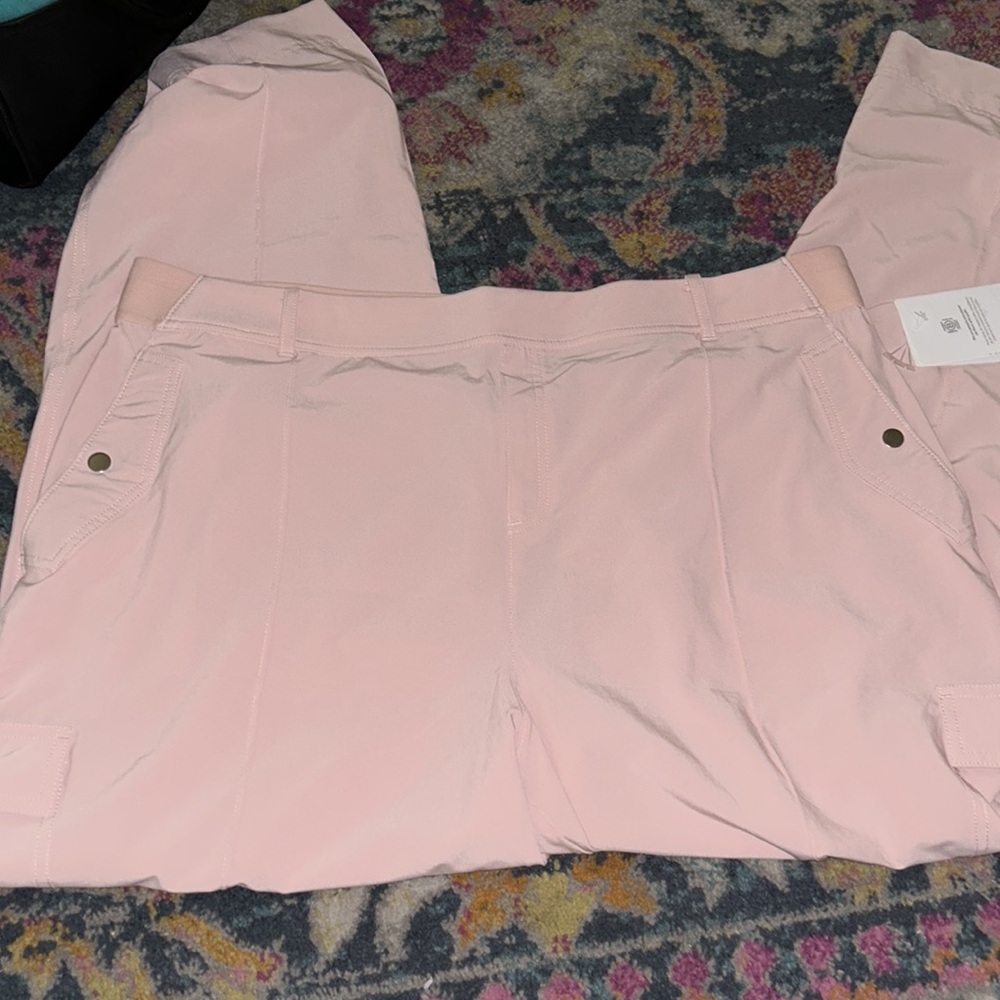 Athleta pink Vienna cargo pants - Picture 8 of 8